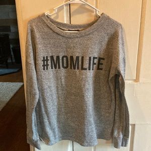 #MOMLIFE long sleeve top.  Seems to be a Large.